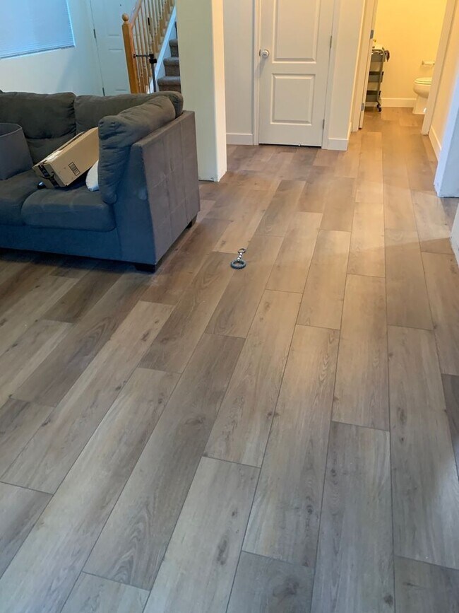 Building Photo - Three bedroom in gated community.