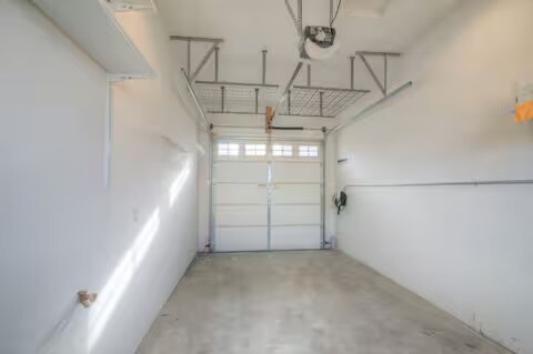 Building Photo - 3327 N 27th Ave