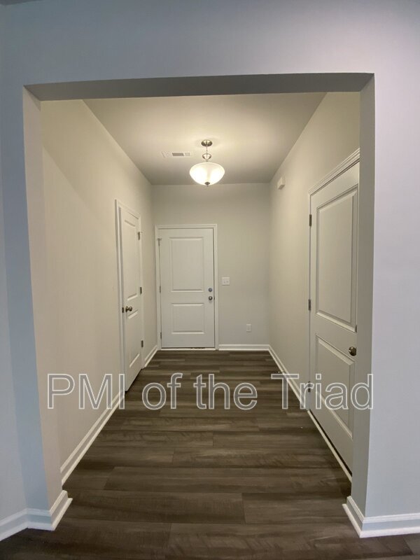 Building Photo - 4006 Beckton Trl