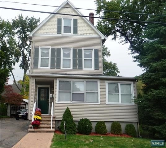 Front View of the house - 78 Spring Valley Ave