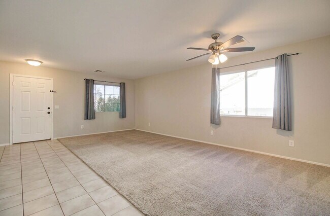 Building Photo - 5945 N 73rd Dr