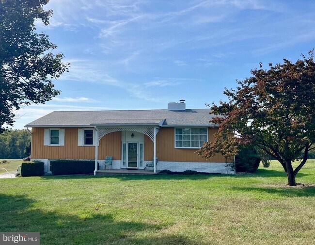 Building Photo - 15009 Falling Waters Rd