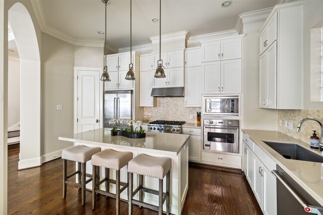 Building Photo - 1202 Wynden Commons Ln