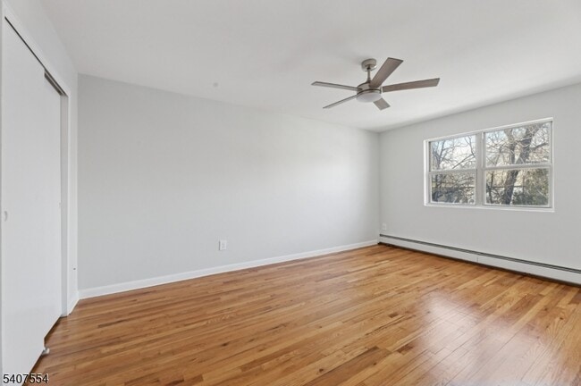 Building Photo - 94 Park Ave