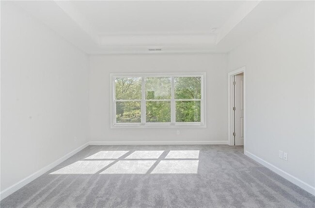 Building Photo - 2786 Woodland Terrace