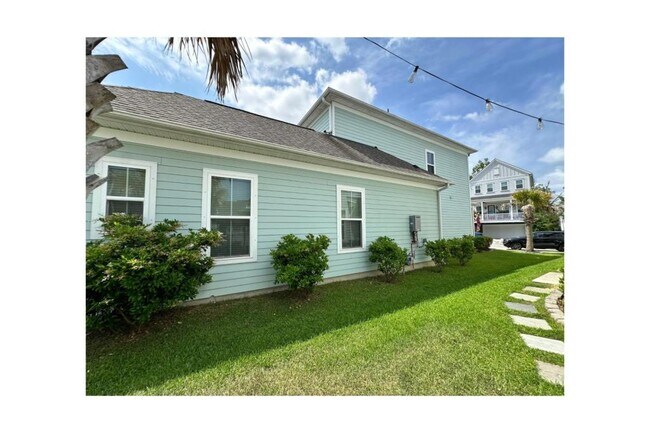 Building Photo - 3017 Evening Tide Dr
