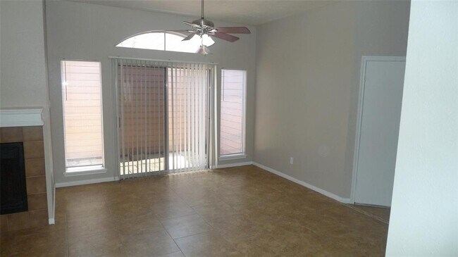 Building Photo - 7772 Park Falls Dr