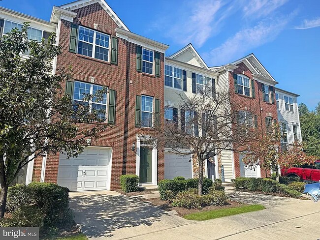 Building Photo - 204 Hudson Dr