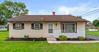 Building Photo - 3818 Oakleigh Dr