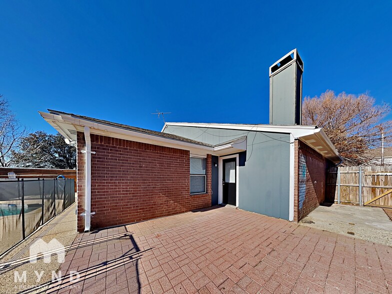 Building Photo - 4628 Feathercrest Dr