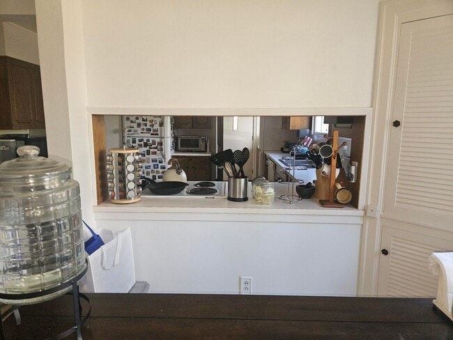 Building Photo - 5bd 5ba Stunning Home
