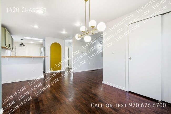 Building Photo - 1420 Chase St