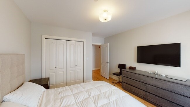 Building Photo - 1 Huntington Ave