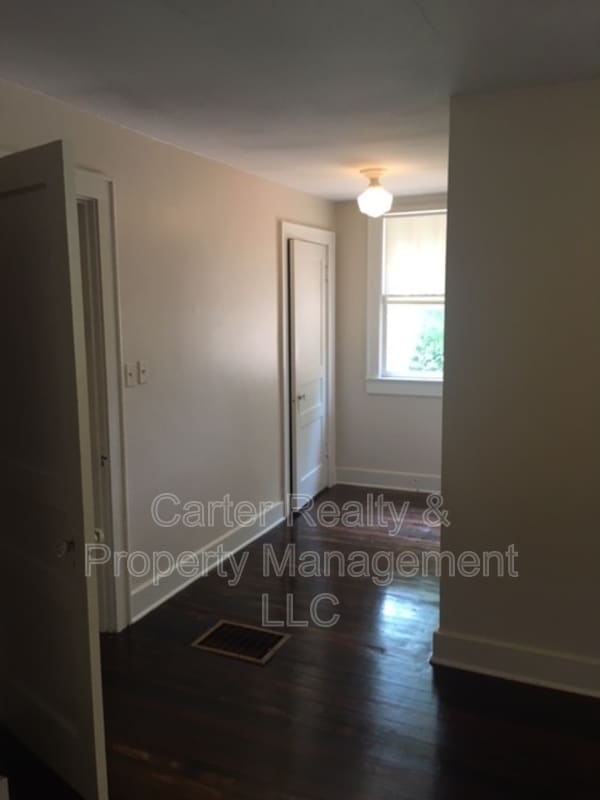 Building Photo - 3707 Whitland Ave
