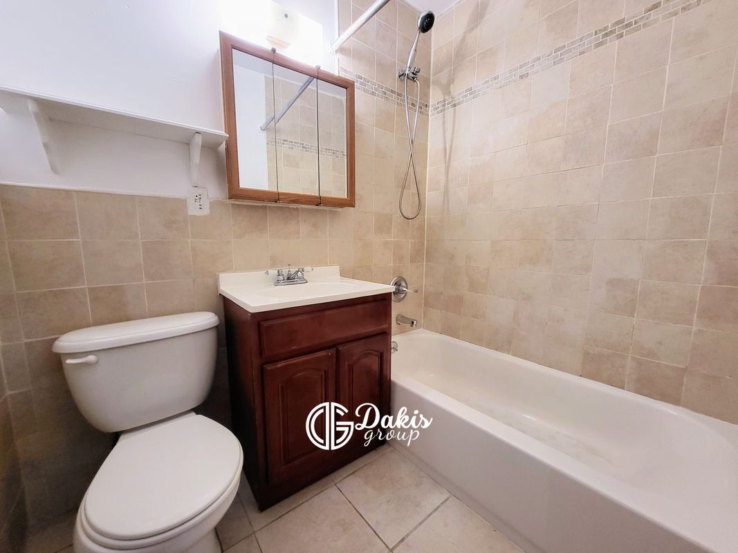 Building Photo - 23-34-34 28th Ave