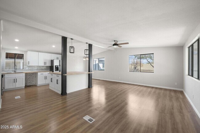 Building Photo - 3500 S Tomahawk Rd