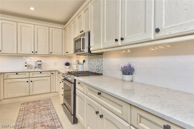 Building Photo - 9242 Tesoro Ln