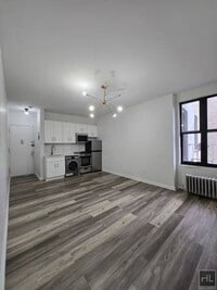Building Photo - East 35th Street