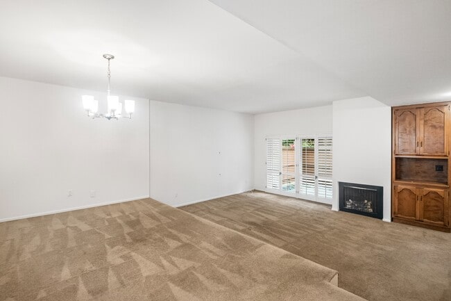 Building Photo - 11260 Overland Ave