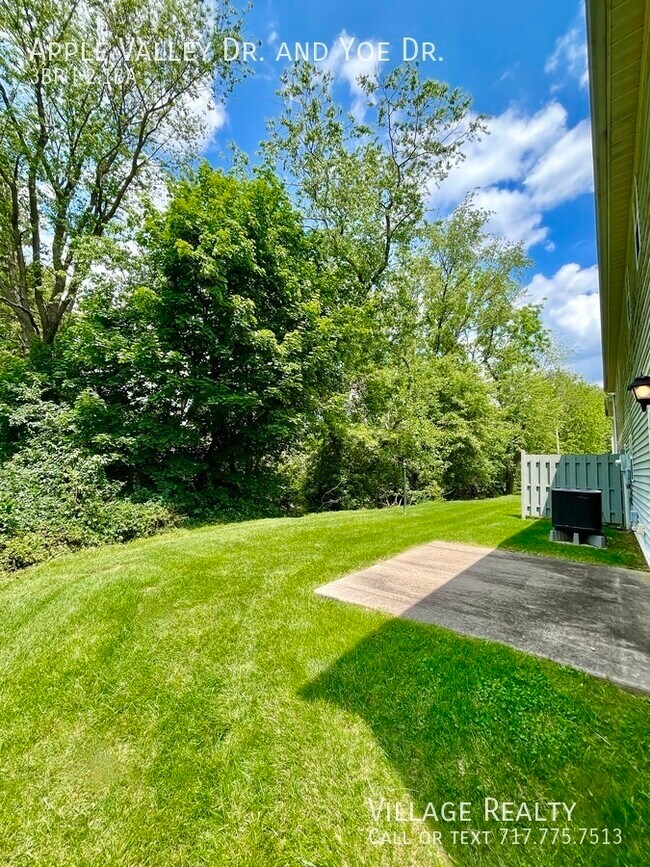 Building Photo - 914 Apple Valley Dr