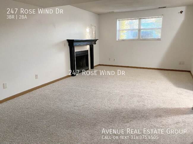 Building Photo - 247 Rosewind Dr