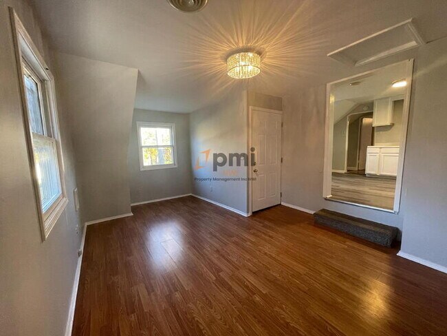 Primary Photo - 8000 Lake Shore Dr