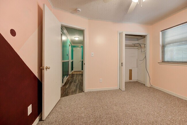 Building Photo - 6004 NW 27th St