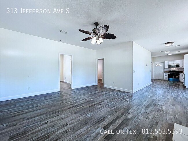 Building Photo - 313 Jefferson Ave