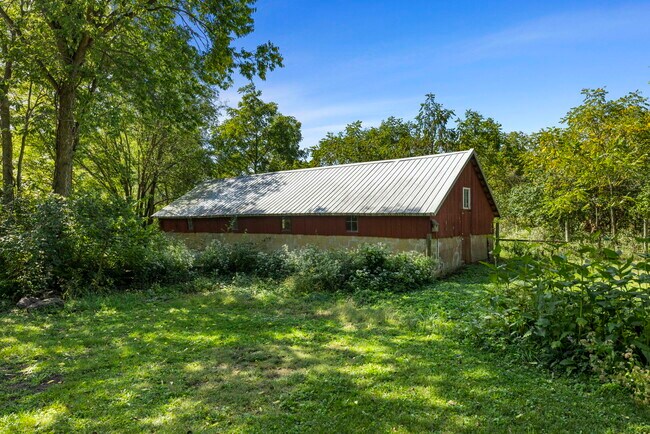 Building Photo - 7479 Grove Rd