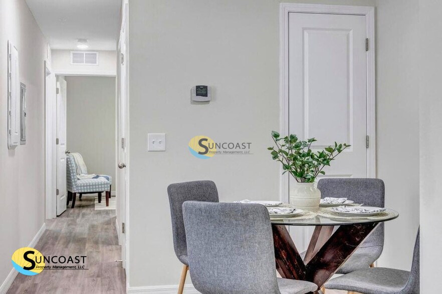 Building Photo - 11486 Oakfield Ct