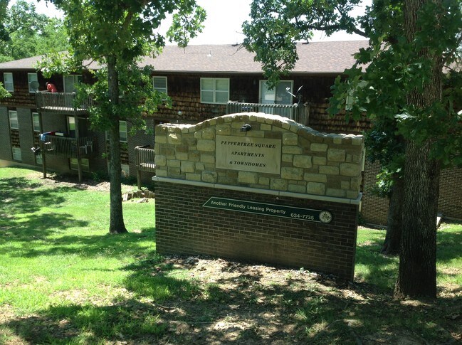 Primary Photo - 2206 Weathered Rock Rd