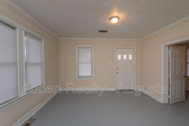 Building Photo - 151 Curry St