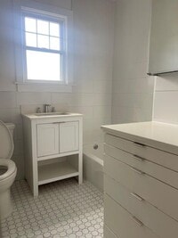 Building Photo - 3139 Country Club Rd