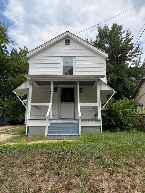 Building Photo - 710 Prince Williams St