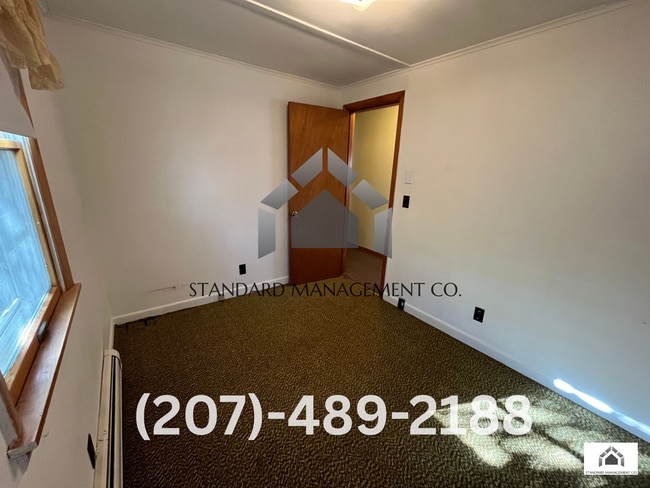 Building Photo - Four Bedroom Single Family House for Rent on Madison St, North Anson