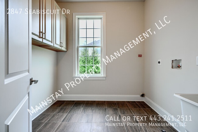 Building Photo - 2847 Seabiscuit Dr