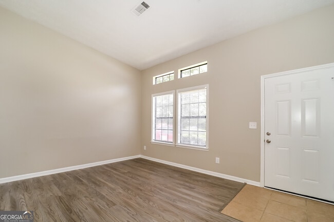 Building Photo - 6373 Valley Dale Dr