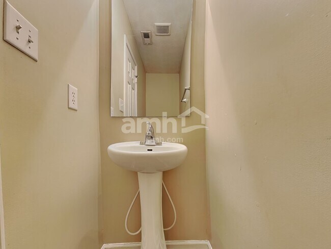 Building Photo - 4143 Apple Creek Dr