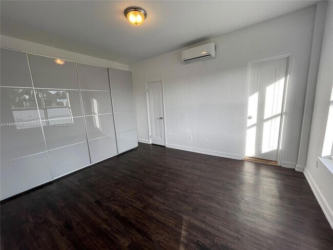 Building Photo - 4035 Meridian Ave