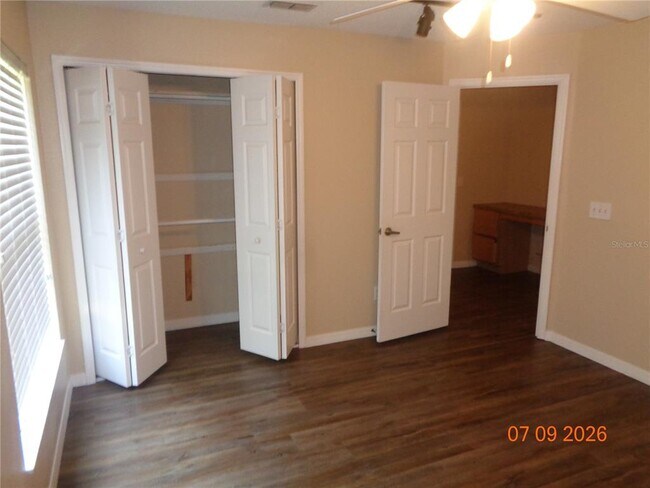 Building Photo - 1409 Bent Oaks Blvd