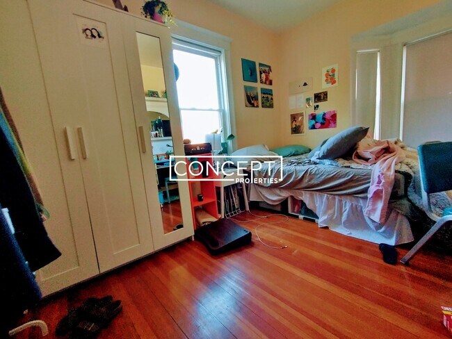 Building Photo - 89 Winthrop St