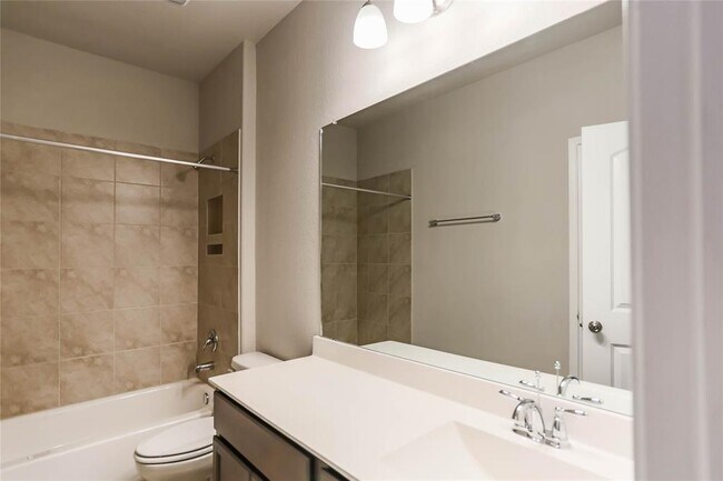 Building Photo - 23822 Piedmont Forest Dr
