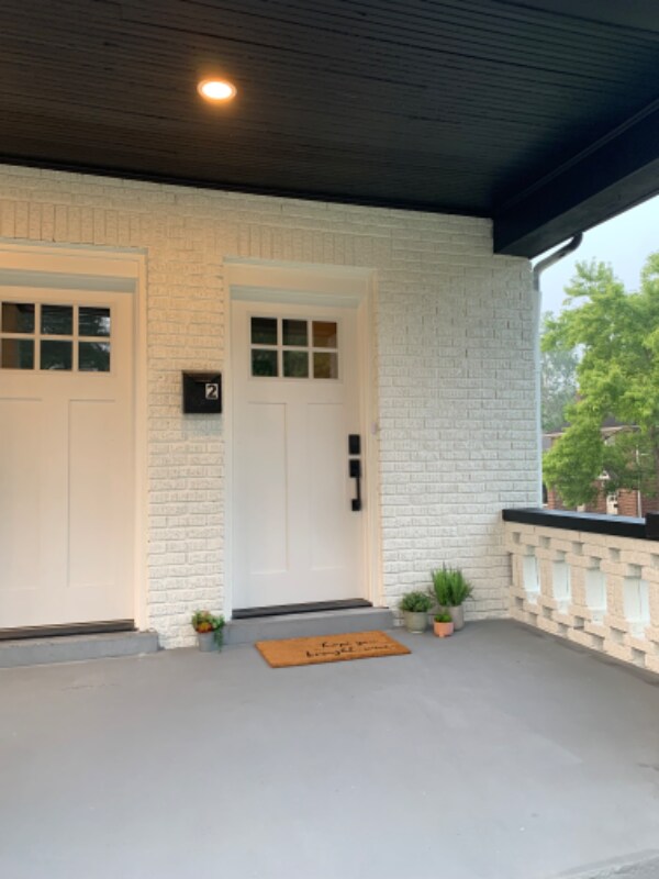 Building Photo - 201 E 26th St