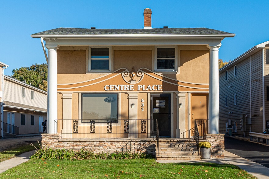 Lucinda Oaks Apartments 615617 Lucinda Ave Dekalb IL 60115