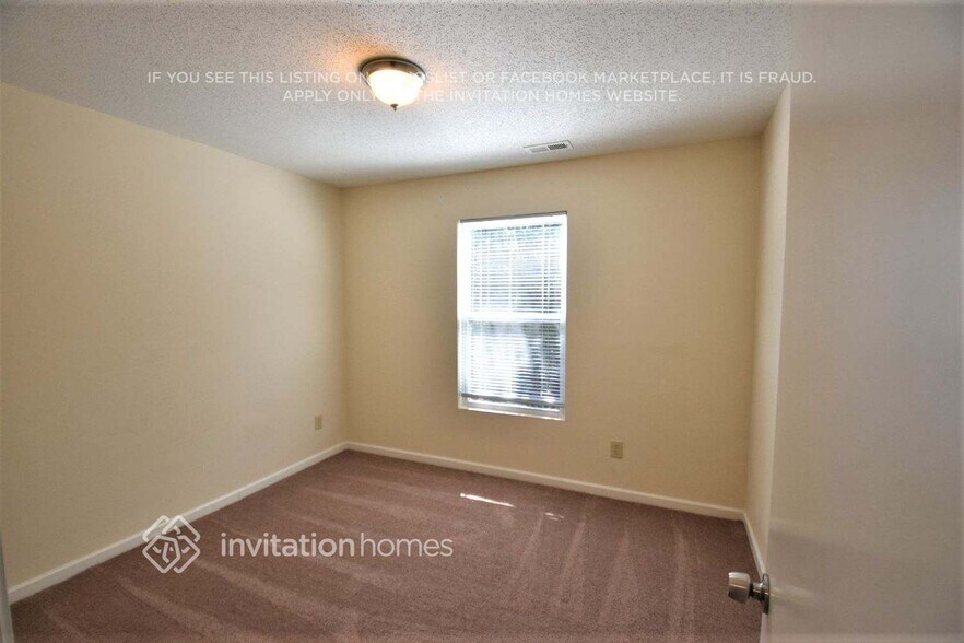 Building Photo - 2032 Dunsmore Ln