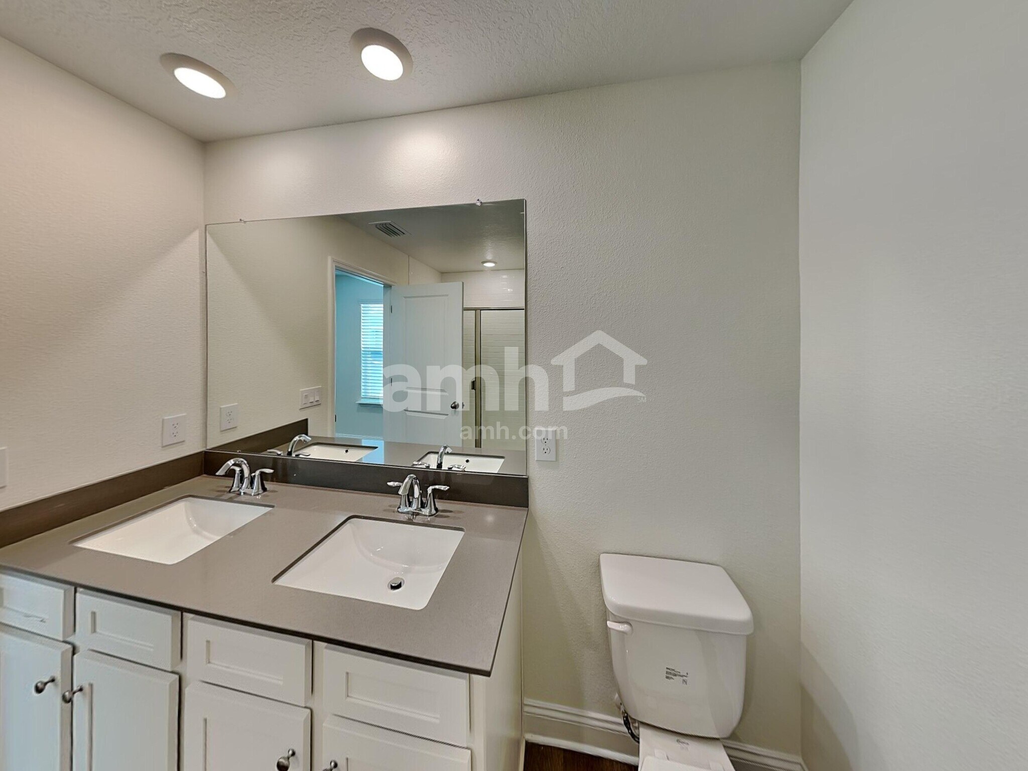 Building Photo - 1080 Grafton Ridge Dr