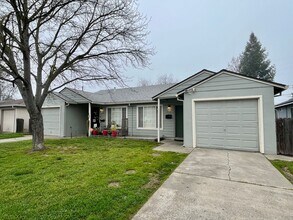 Building Photo - 1710-1712 Madrone Avenue