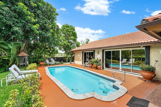 Building Photo - 1401 Mystic Ct