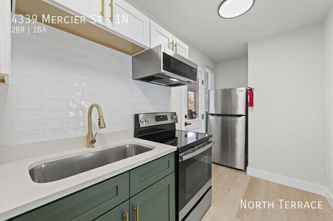 Building Photo - 4339 Mercier St