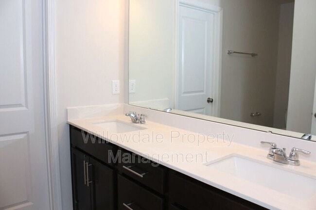 Building Photo - 2715 Chert Ln
